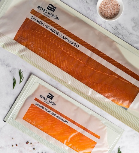 [ARR3420010] Salmon Ahumado Plancha Precortado Reyes Varon 1100-1400 g/pz
